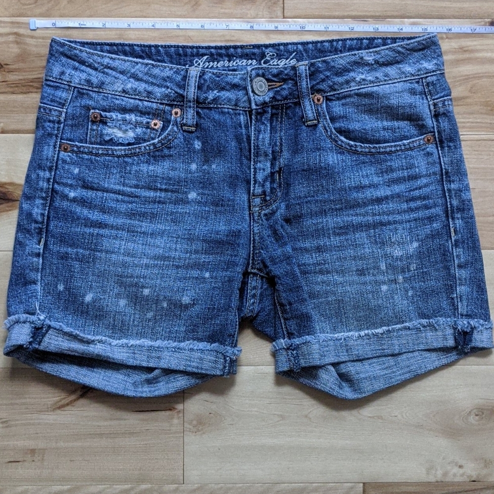 Destroyed boyfriend jean shorts